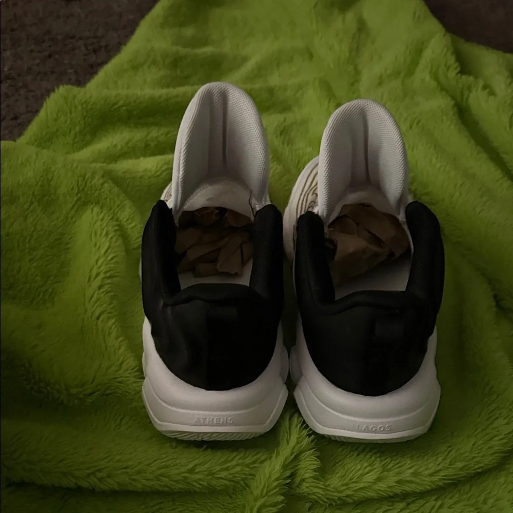 Giannis White and Gold Athletic Sneakers with Logo - Picture 2 of 4